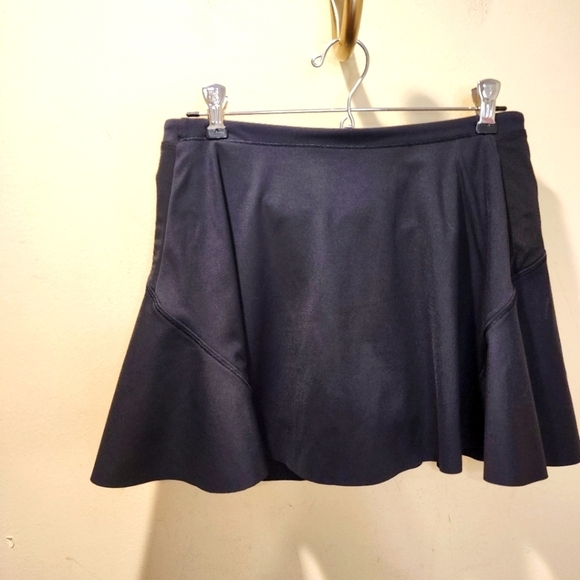 ATHLETA Women's Black flare mini skort size XS - Picture 1 of 11